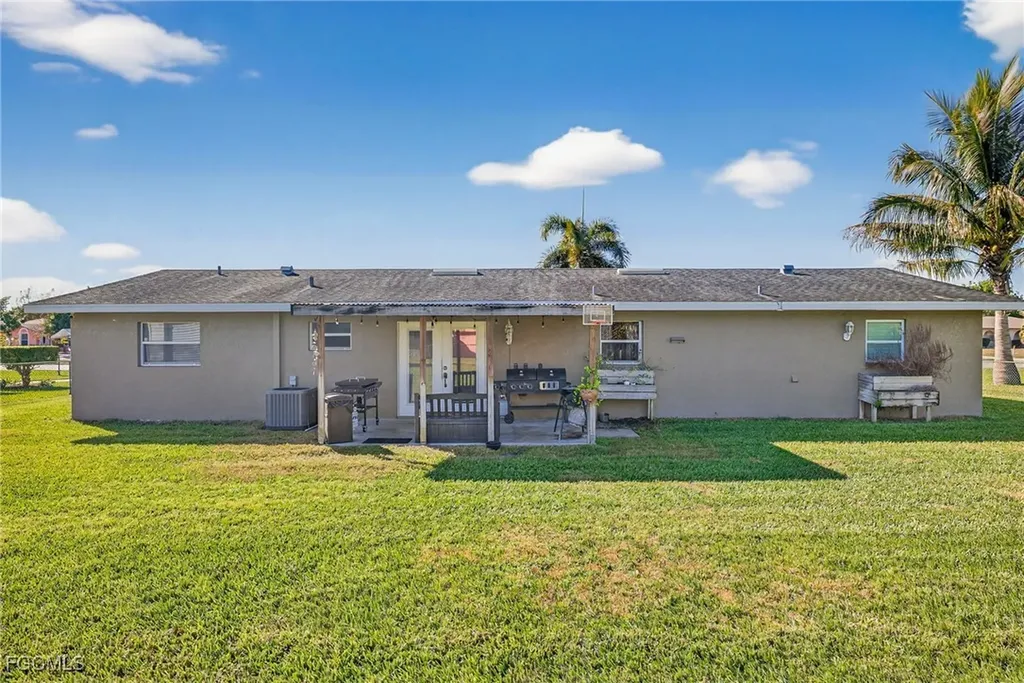 219 Richmond Avenue S Lehigh Acres FL 33936
