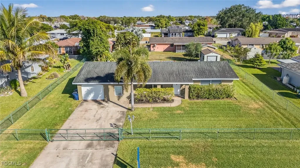 219 Richmond Avenue S Lehigh Acres FL 33936