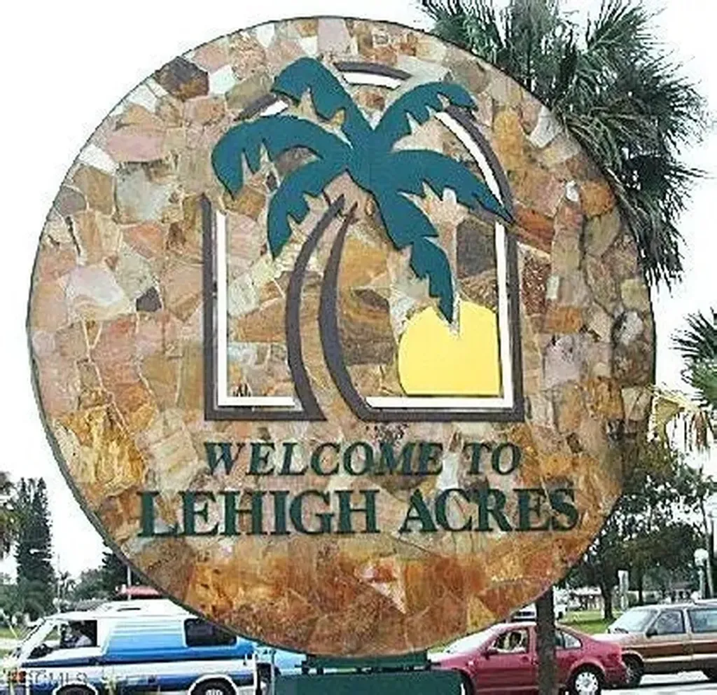 1002 Clayton Avenue Lehigh Acres FL 33972