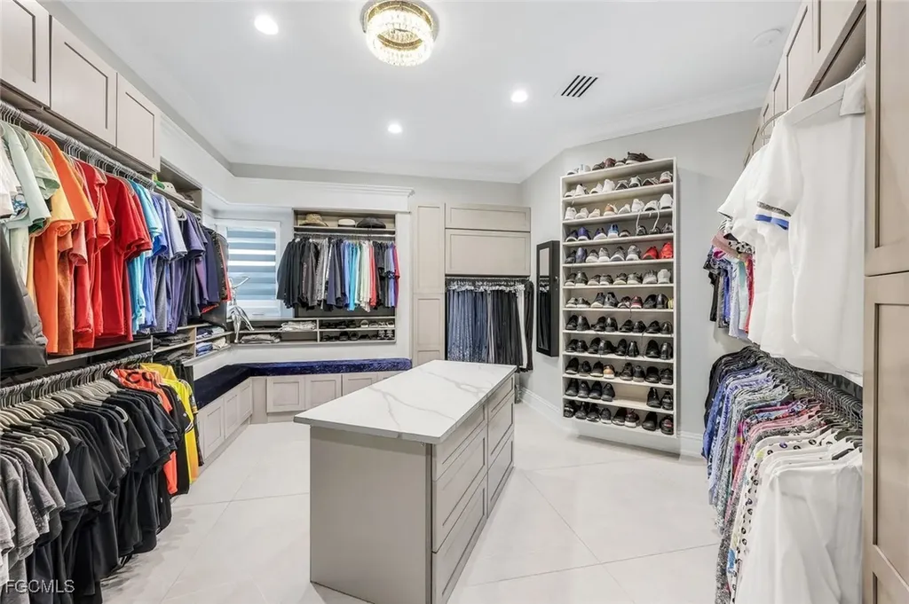 1518 Hermitage Lane Cape Coral FL 33914