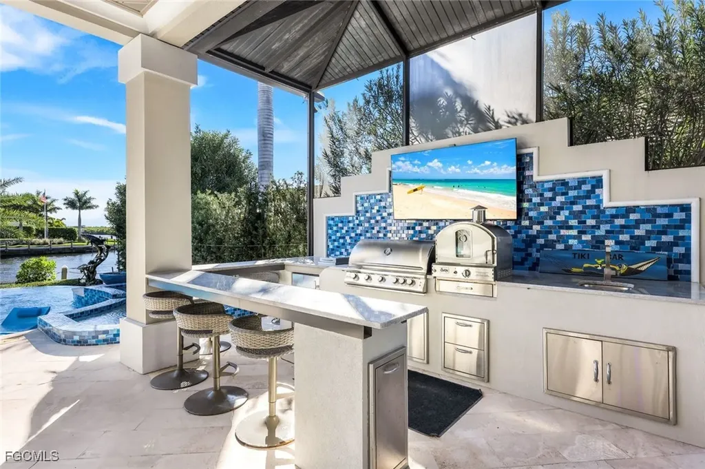 1518 Hermitage Lane Cape Coral FL 33914