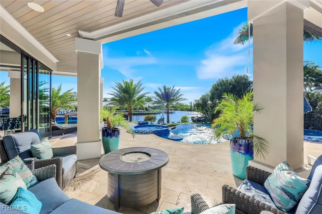 1518 Hermitage Lane Cape Coral FL 33914