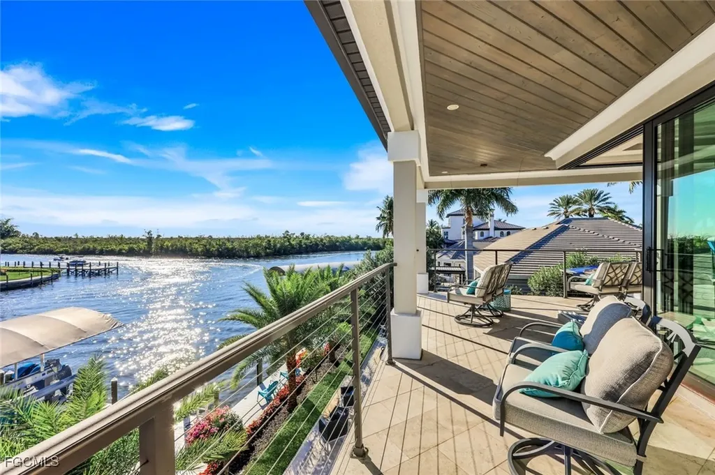 1518 Hermitage Lane Cape Coral FL 33914