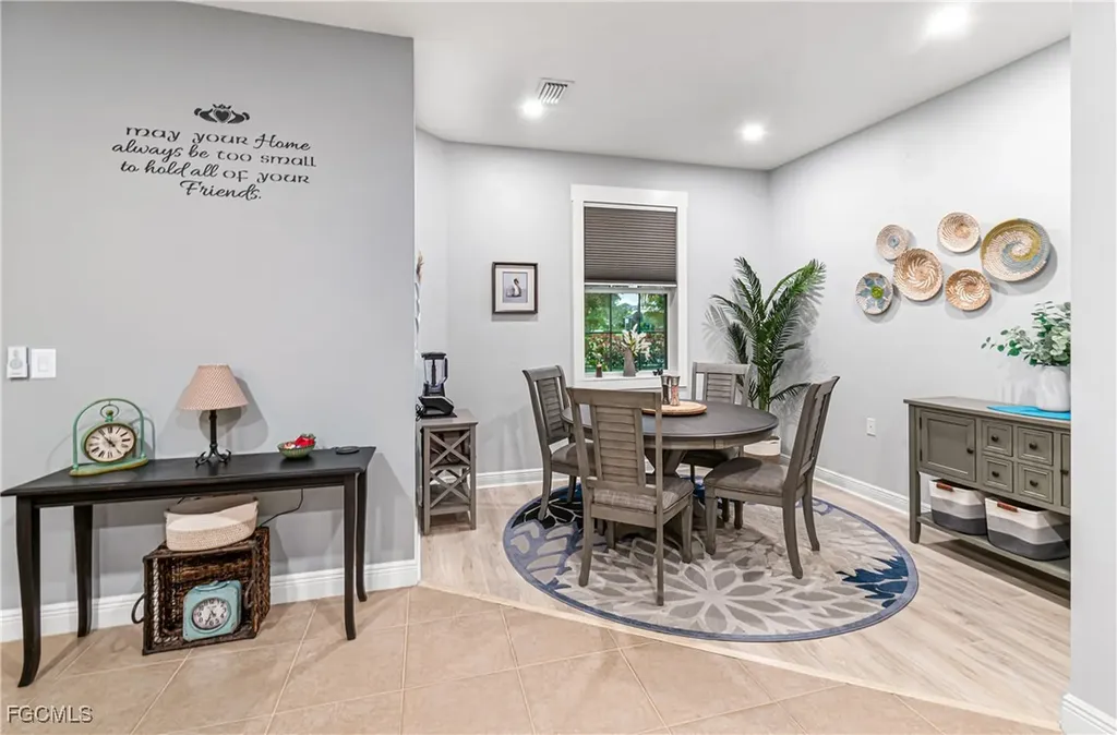 10695 Camarelle Circle Fort Myers FL 33913