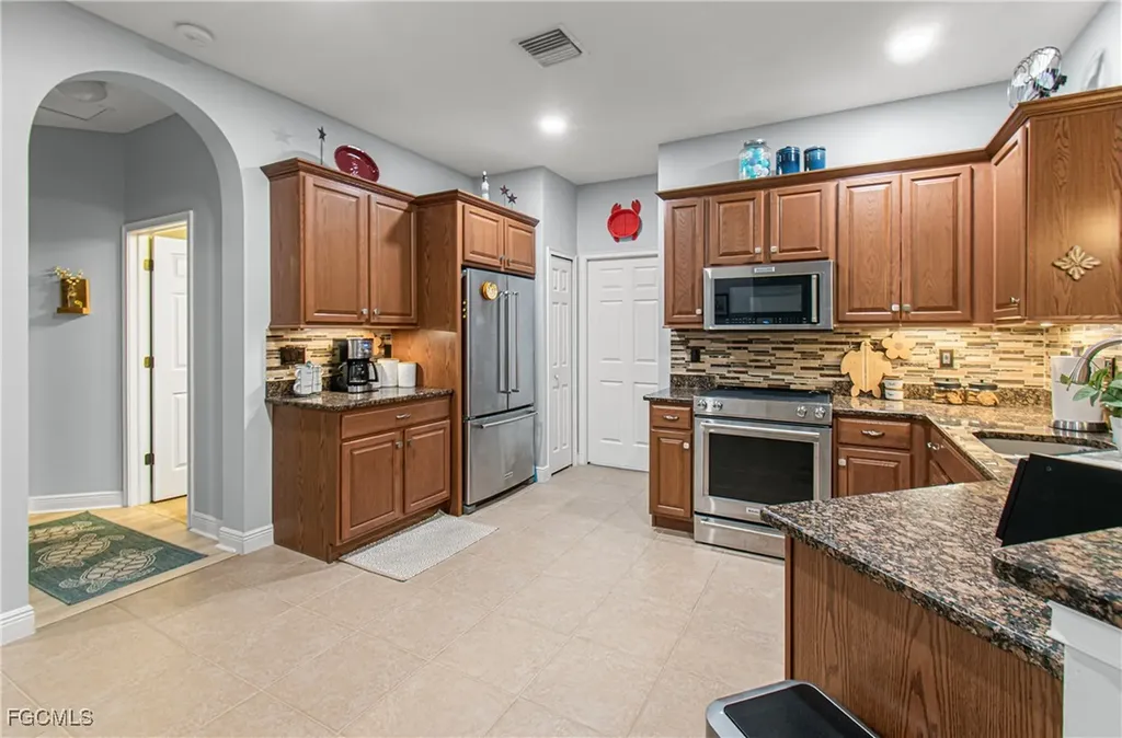 10695 Camarelle Circle Fort Myers FL 33913