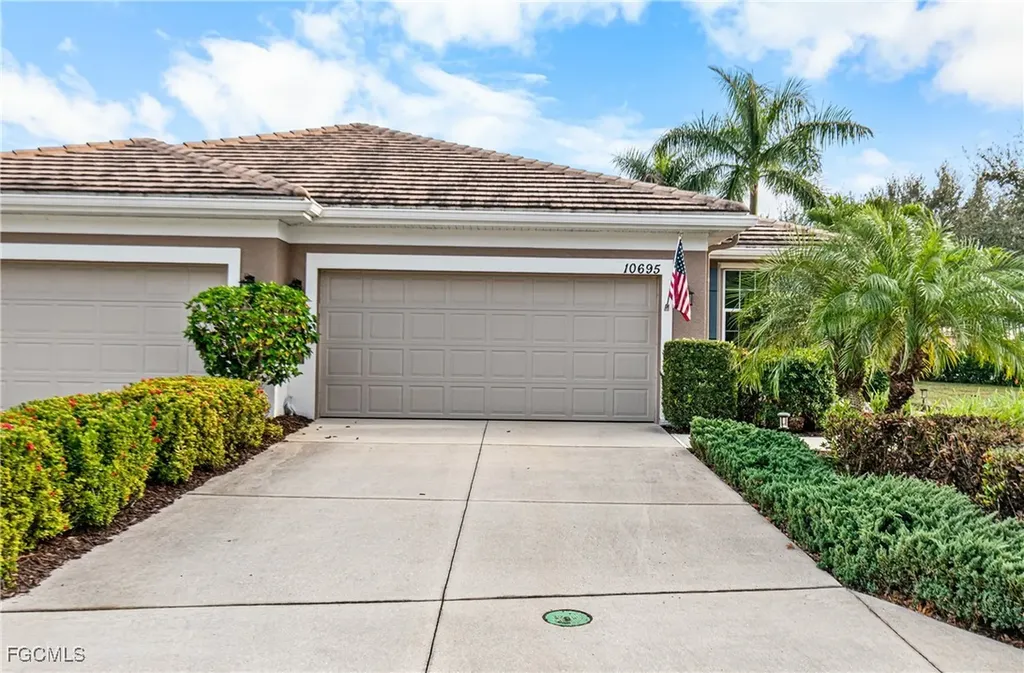 10695 Camarelle Circle Fort Myers FL 33913