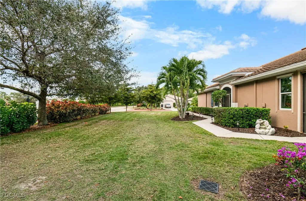 10695 Camarelle Circle Fort Myers FL 33913