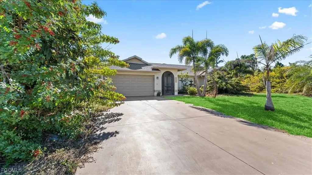 11195 Seabreeze Avenue Port Charlotte FL 33981