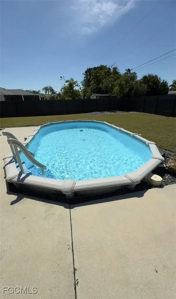 1206 SE 23rd Place Cape Coral FL 33990