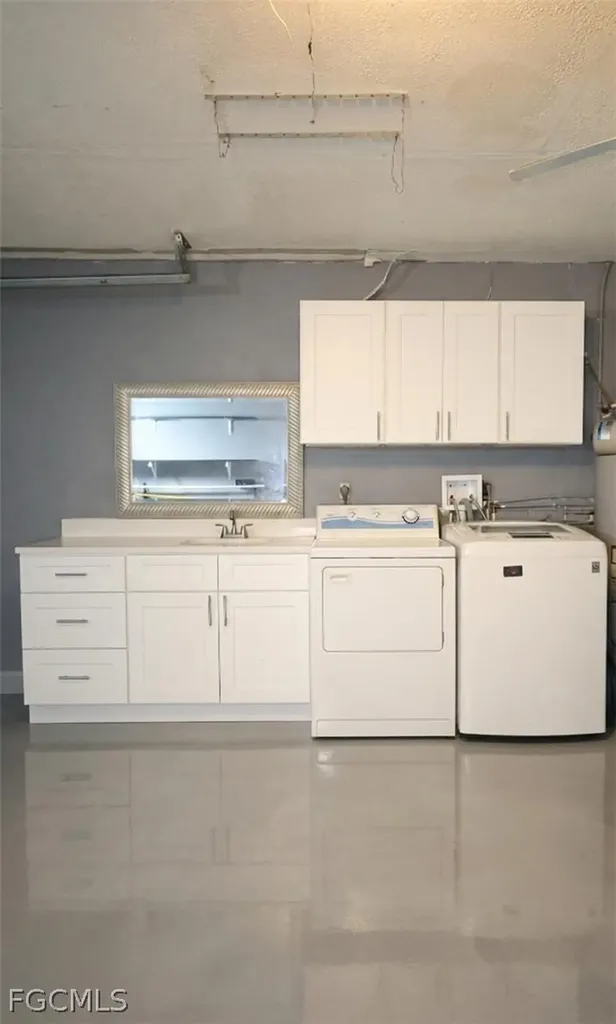 1206 SE 23rd Place Cape Coral FL 33990