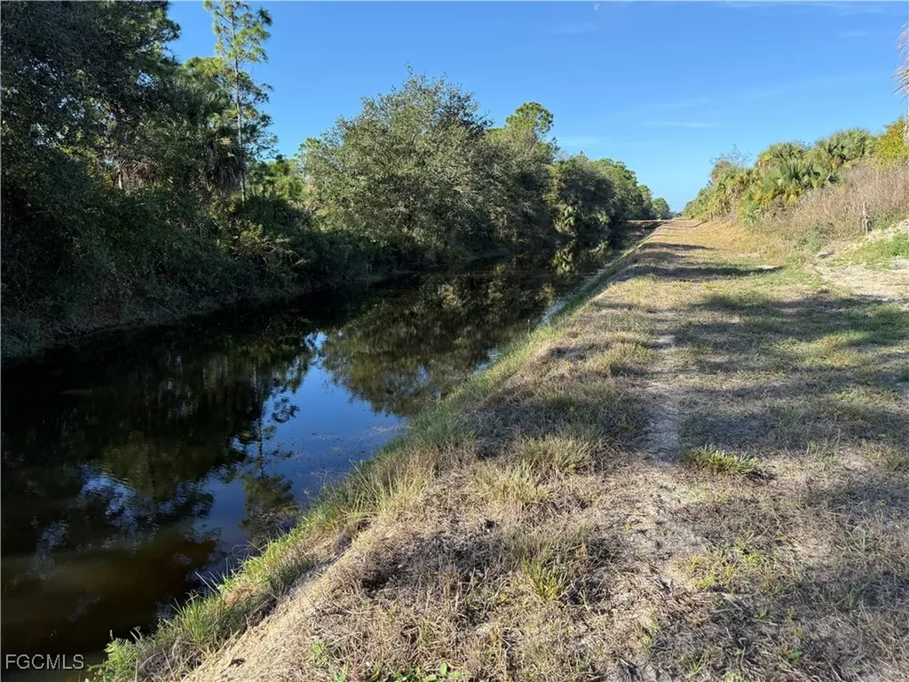 1014 Lakeside Drive Lehigh Acres FL 33974