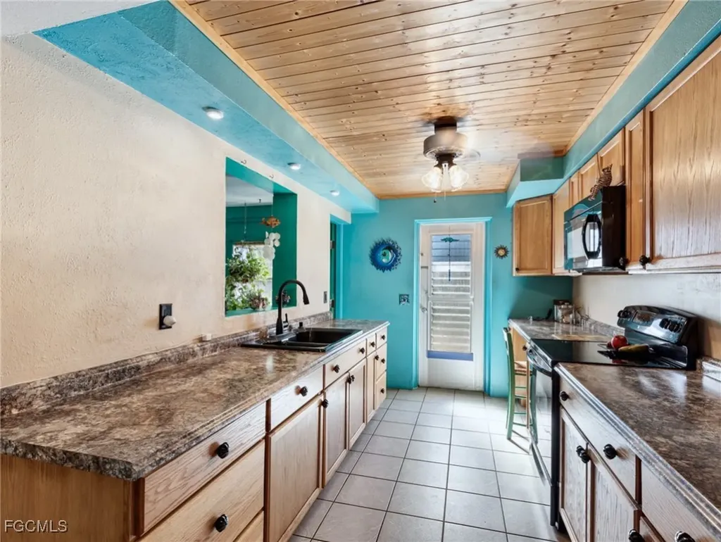 2442 Gorham Avenue Fort Myers FL 33907