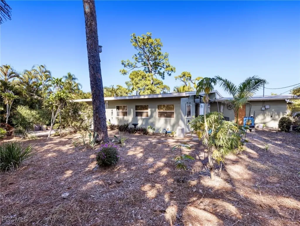 2442 Gorham Avenue Fort Myers FL 33907