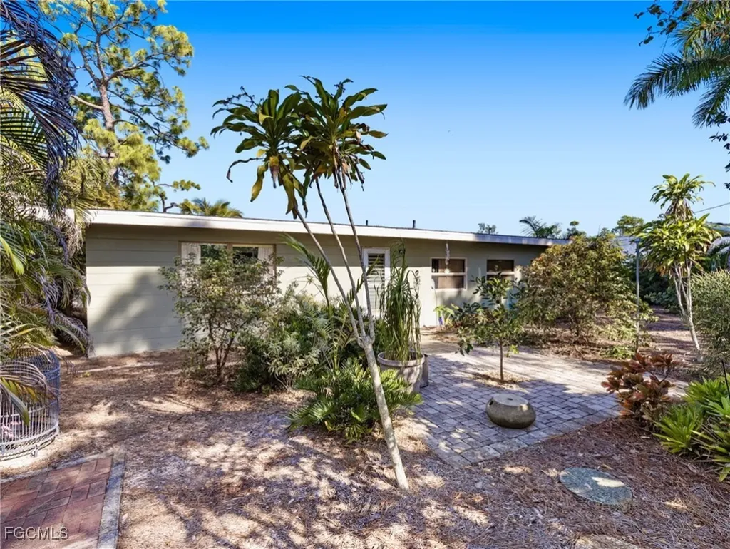 2442 Gorham Avenue Fort Myers FL 33907
