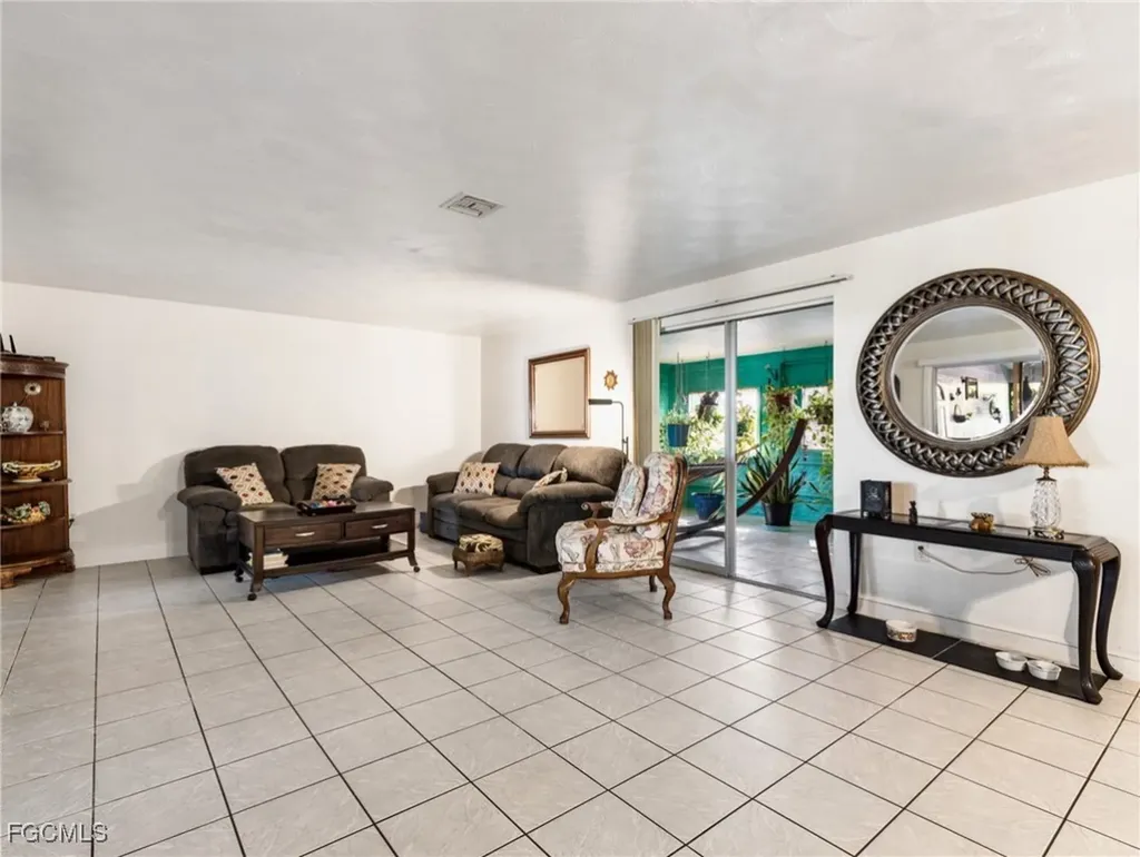 2442 Gorham Avenue Fort Myers FL 33907