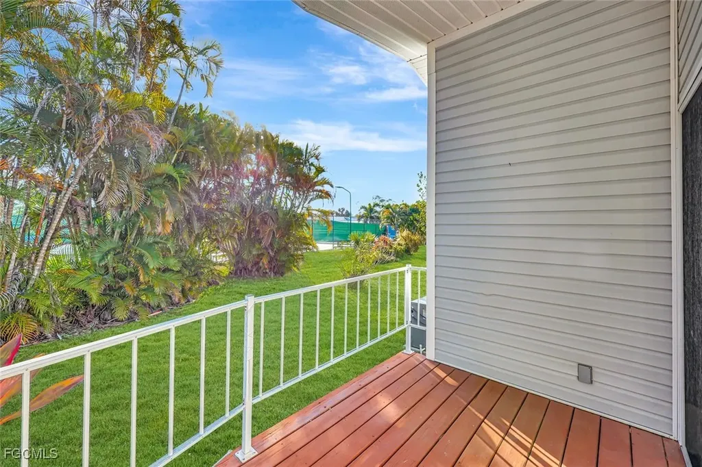 10827 Little Heron Circle Estero FL 33928