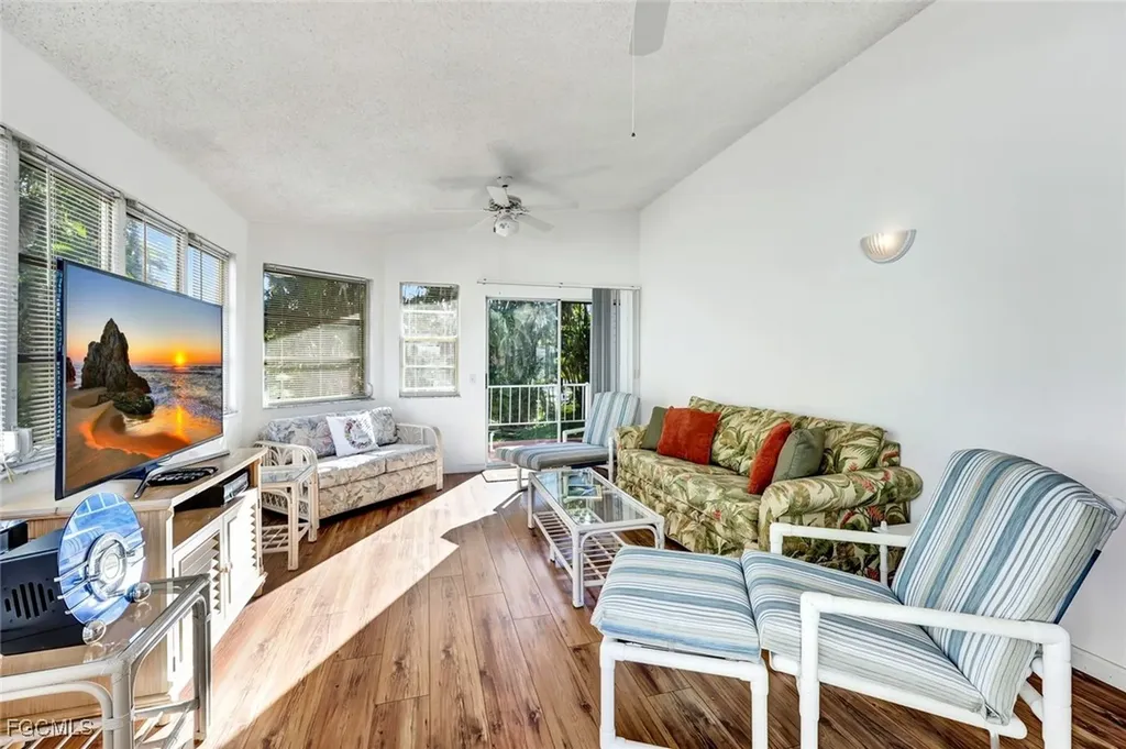 10827 Little Heron Circle Estero FL 33928