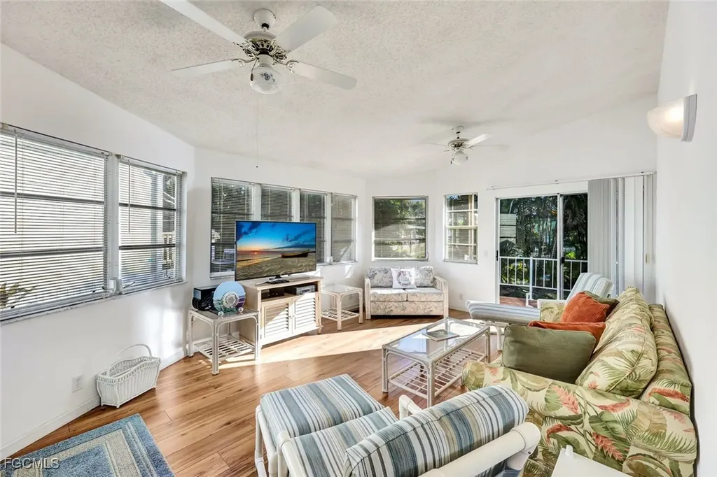 10827 Little Heron Circle Estero FL 33928