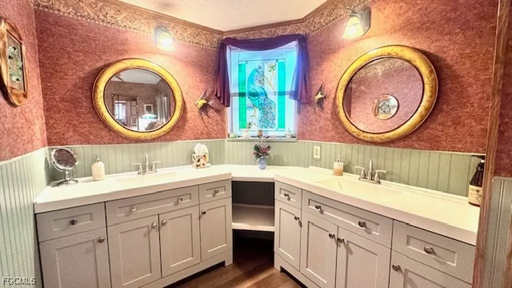 5533 Adam Drive North Fort Myers FL 33917