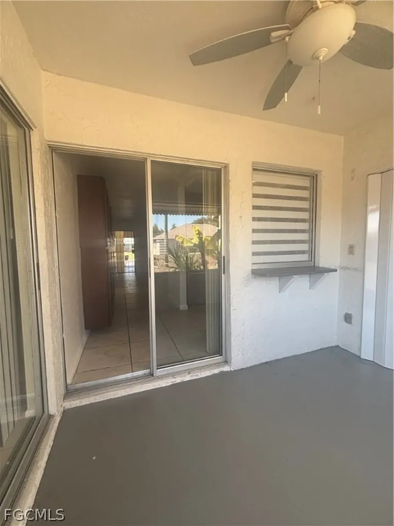 1219 SE 23rd Place Cape Coral FL 33990