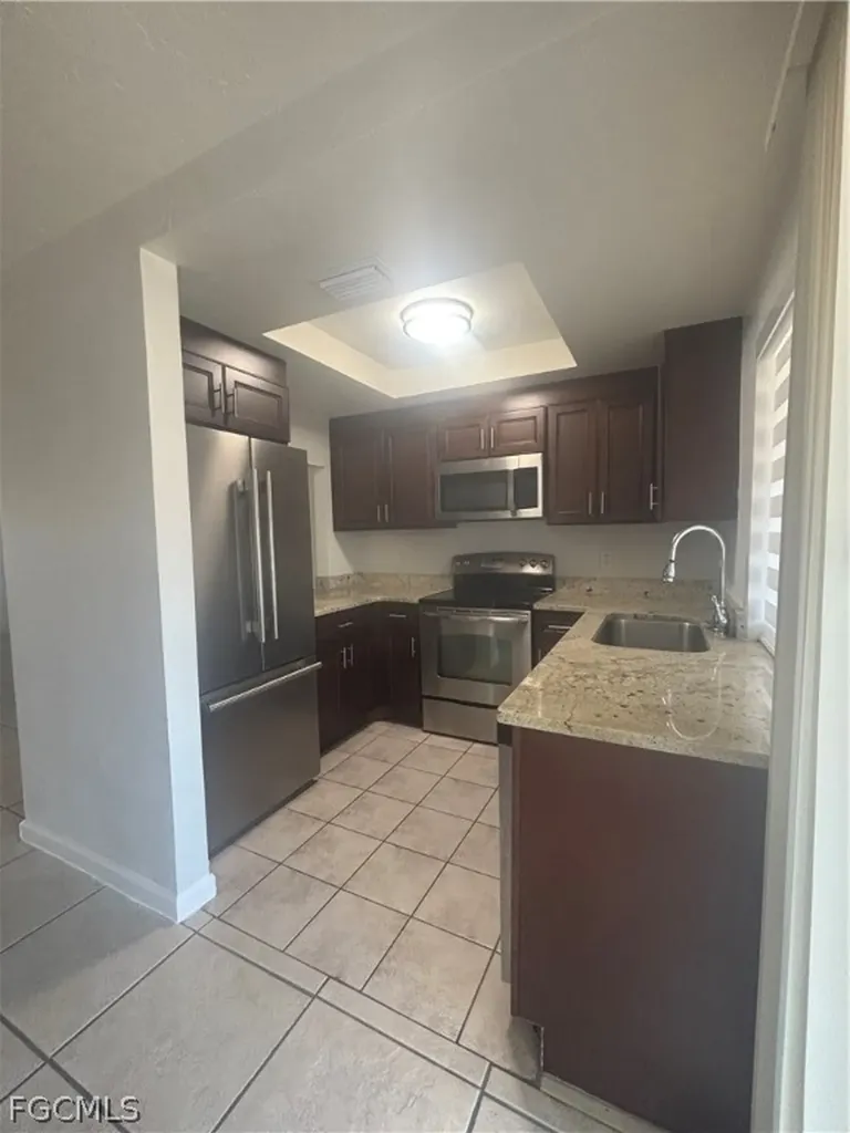 1219 SE 23rd Place Cape Coral FL 33990