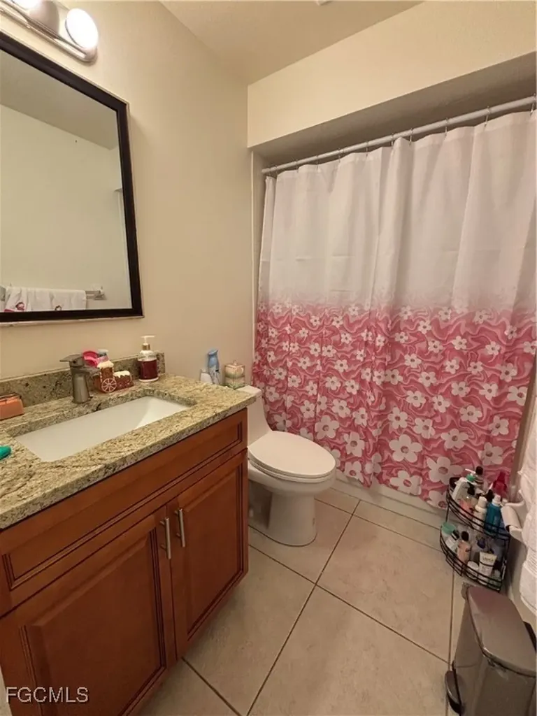 1219 SE 23rd Place Cape Coral FL 33990