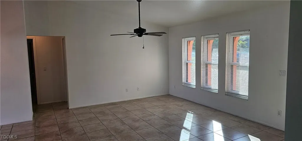 3415 SW 6th Place Cape Coral FL 33914