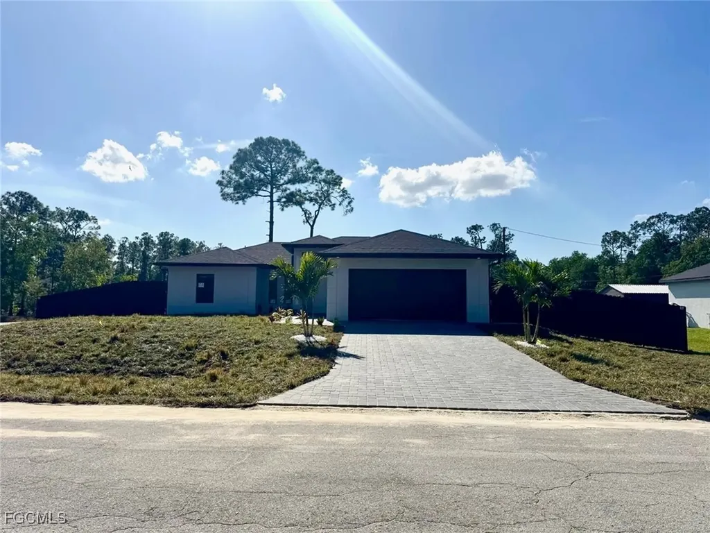 1206 E 11th Street Lehigh Acres FL 33972