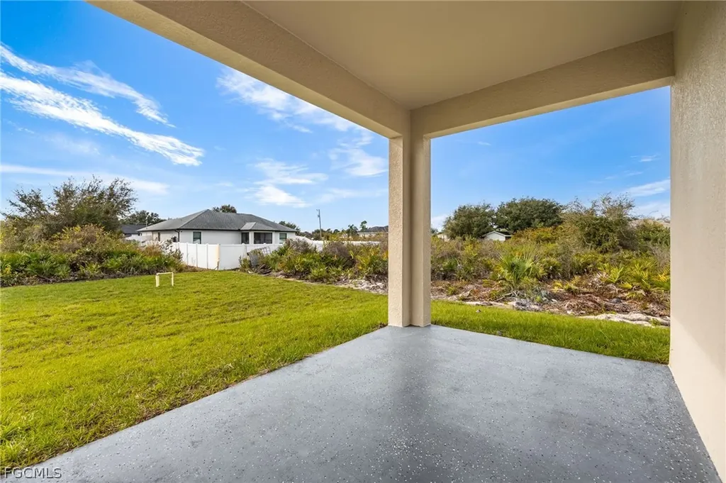 3113 26th Street SW Lehigh Acres FL 33976