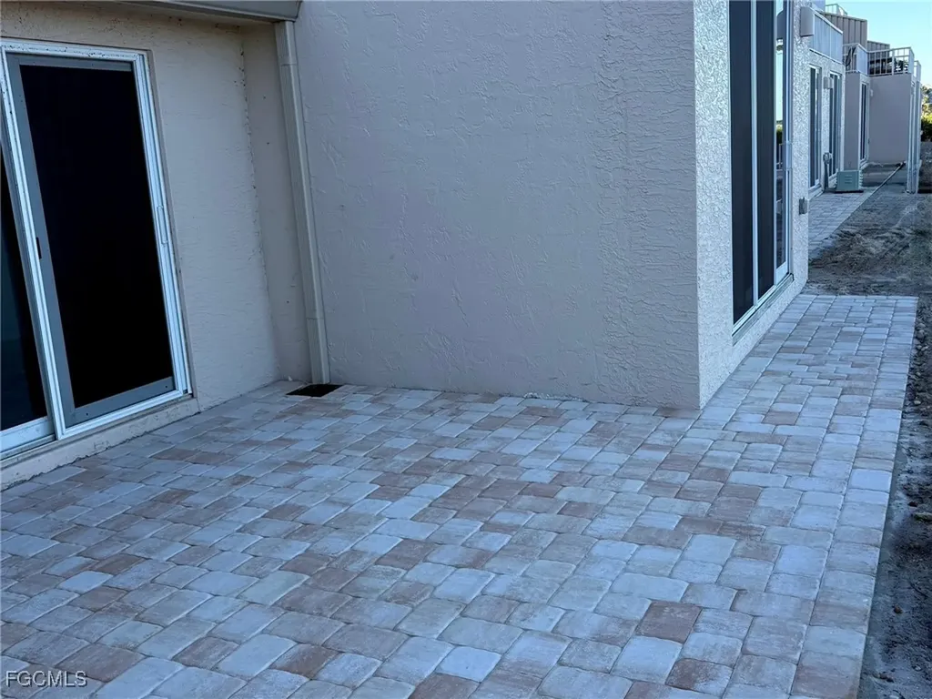 200 Periwinkle Way Sanibel FL 33957