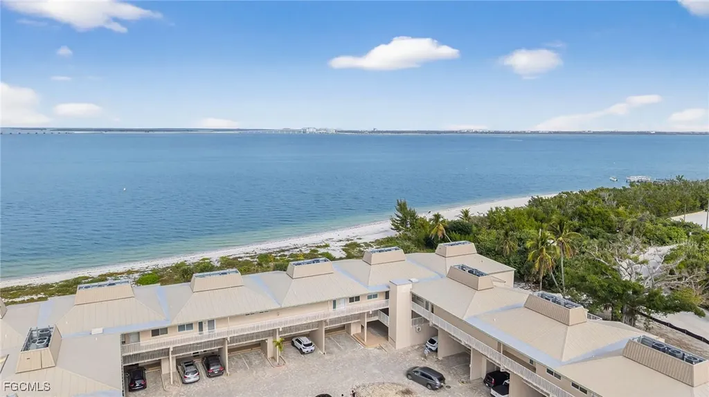 200 Periwinkle Way Sanibel FL 33957