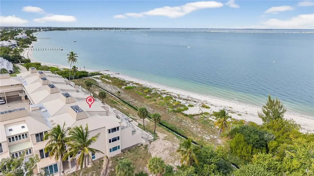 200 Periwinkle Way Sanibel FL 33957