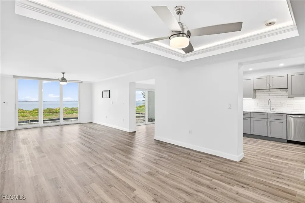 200 Periwinkle Way Sanibel FL 33957