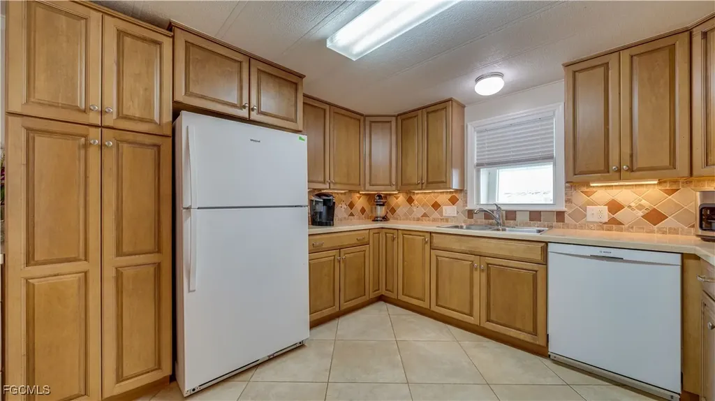 3033 Bounty Lane St. James City FL 33956