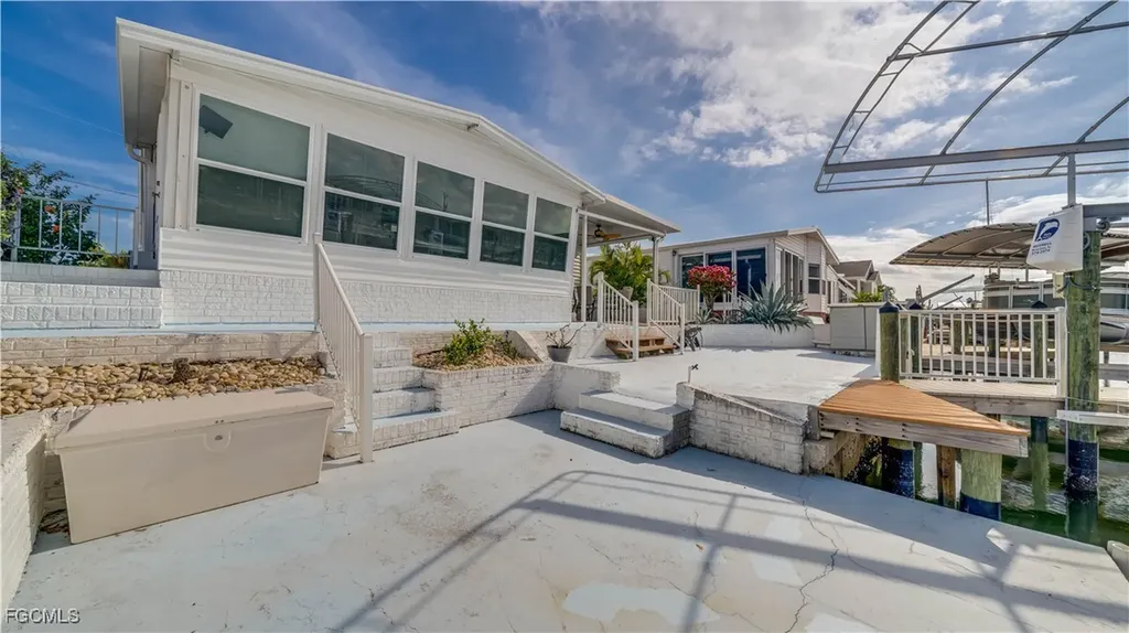 3033 Bounty Lane St. James City FL 33956