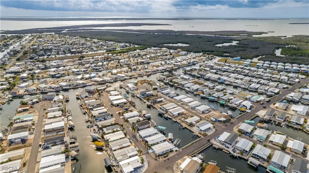 3033 Bounty Lane St. James City FL 33956