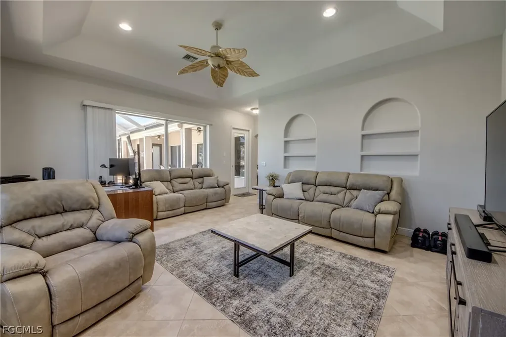4106 SW 25th Place Cape Coral FL 33914