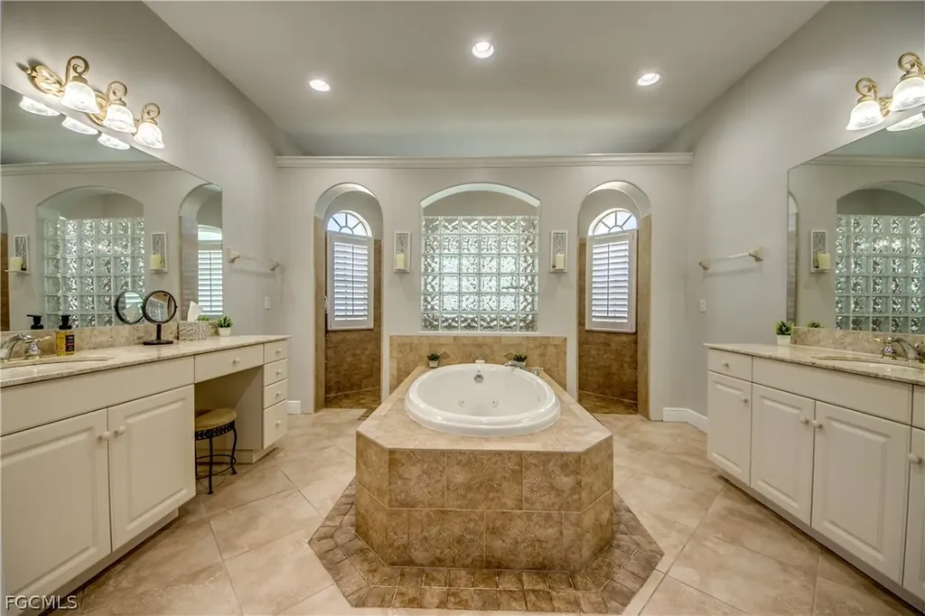 4106 SW 25th Place Cape Coral FL 33914