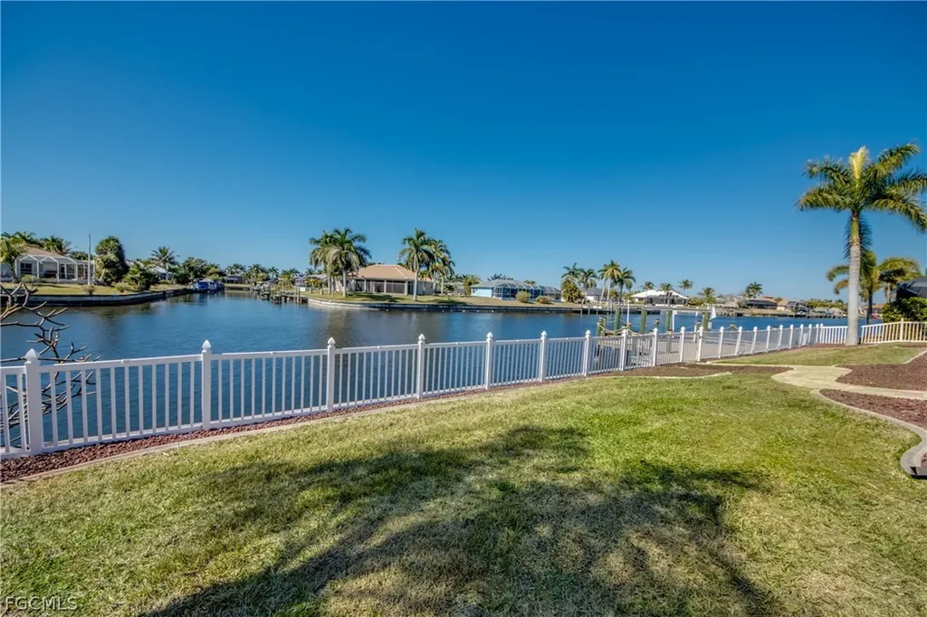 4106 SW 25th Place Cape Coral FL 33914