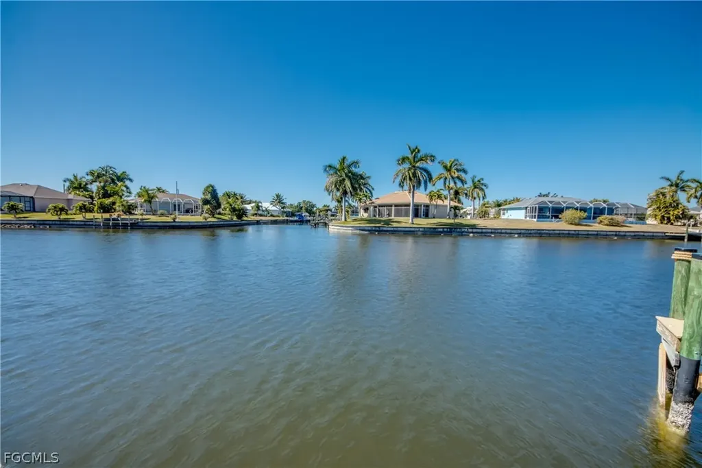 4106 SW 25th Place Cape Coral FL 33914