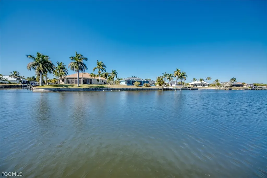 4106 SW 25th Place Cape Coral FL 33914