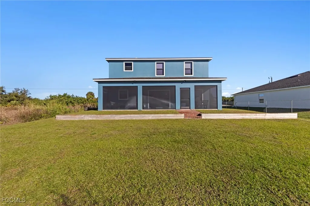 4215 15th Street SW Lehigh Acres FL 33976