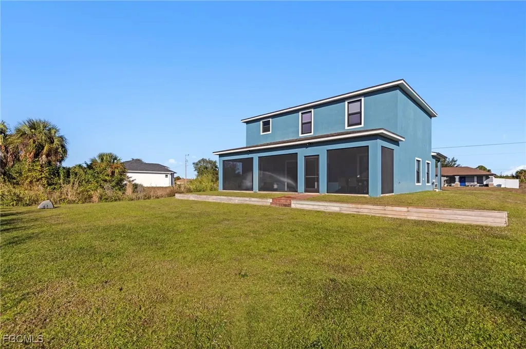 4215 15th Street SW Lehigh Acres FL 33976