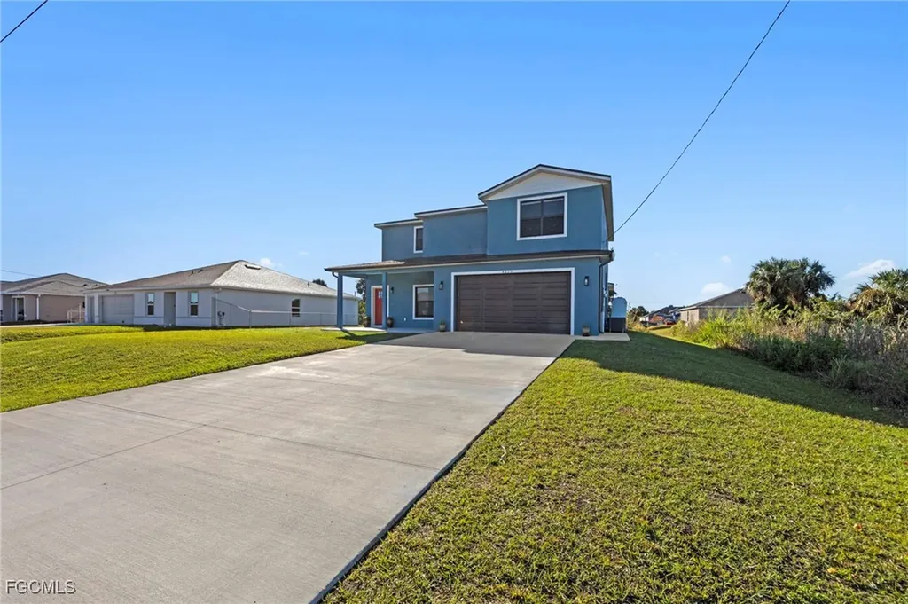 4215 15th Street SW Lehigh Acres FL 33976