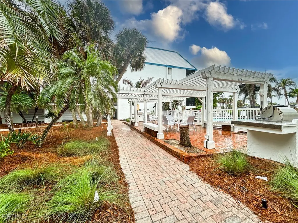 3136 Tennis Villas Captiva FL 33924