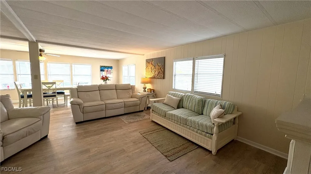 580 Winning Way North Fort Myers FL 33917