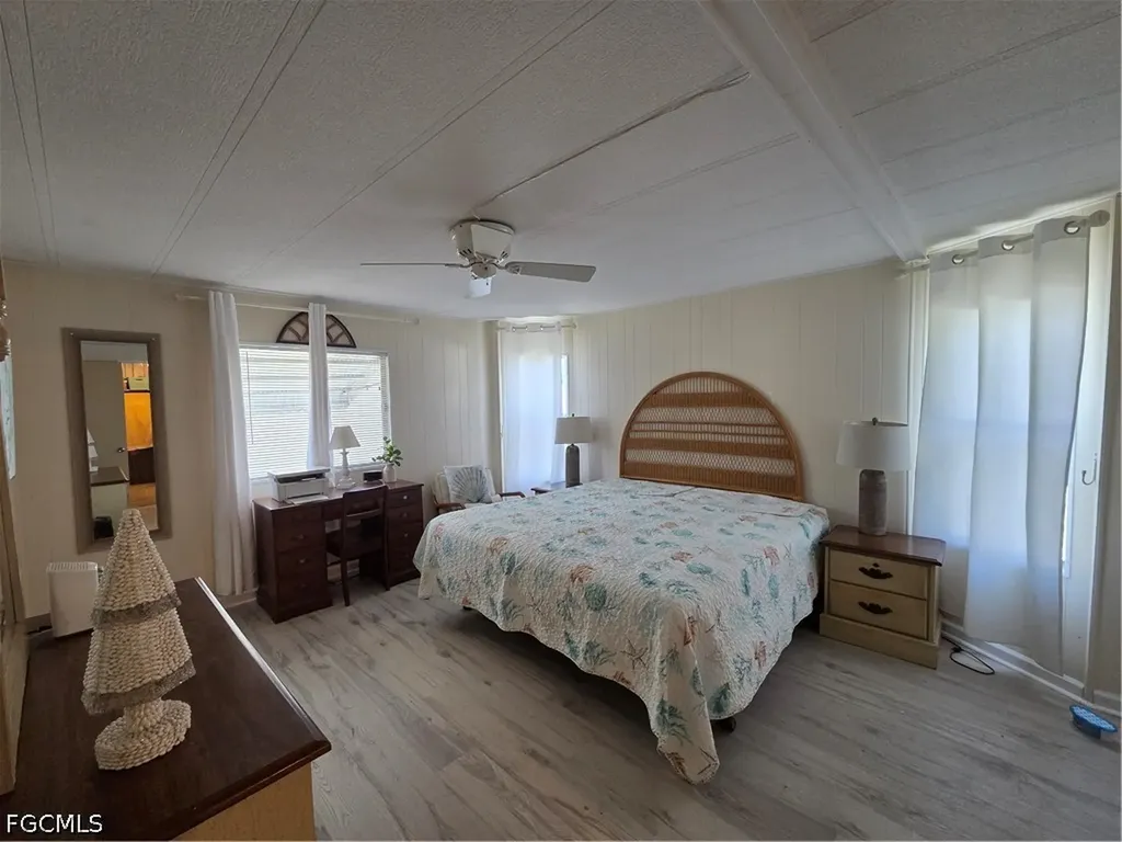 580 Winning Way North Fort Myers FL 33917