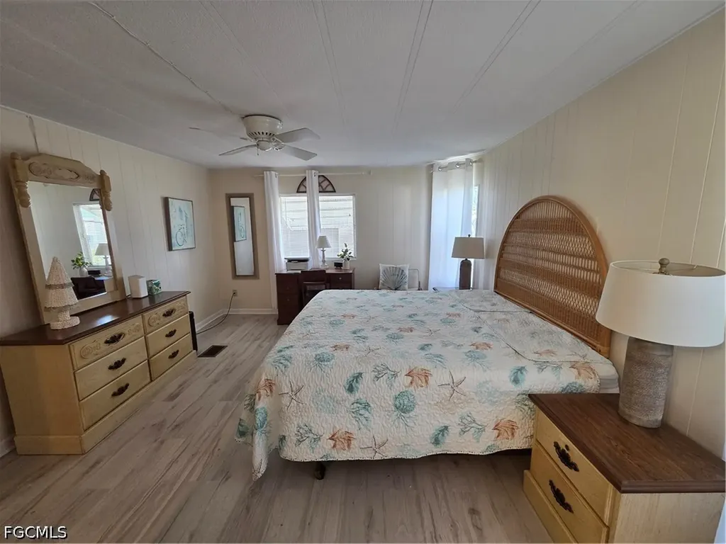 580 Winning Way North Fort Myers FL 33917