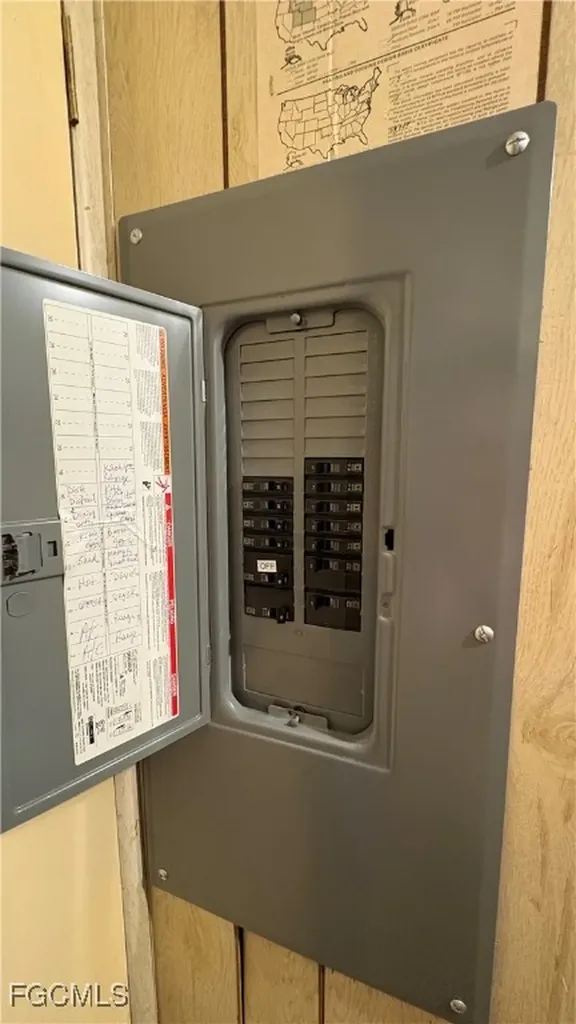 580 Winning Way North Fort Myers FL 33917