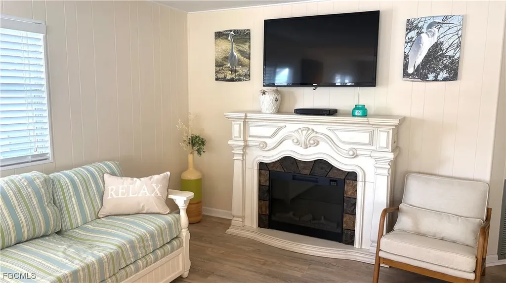 580 Winning Way North Fort Myers FL 33917